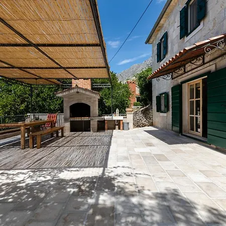 Vila Lucija Mimice