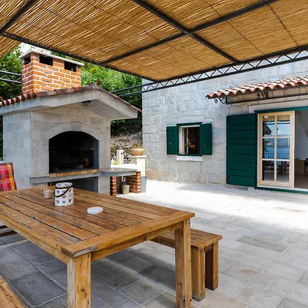 Vila Lucija Mimice